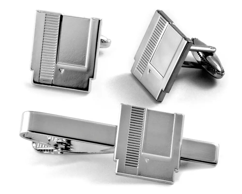 Retro Game Controller Cufflinks, Classic NES Gaming Tie Clip, Men'S JeIntroducing our Retro Gaming Controller Cufflinks and Tie Clip Sets, a nostalgic accessory for gamers and retro enthusiasts alike! Whether you're gearing up for a foNovaCartNovacartRetro Game Controller