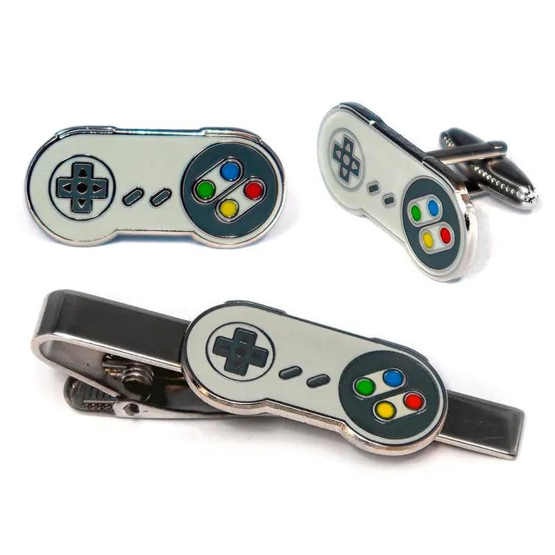 Retro Game Controller Cufflinks, Classic NES Gaming Tie Clip, Men'S JeIntroducing our Retro Gaming Controller Cufflinks and Tie Clip Sets, a nostalgic accessory for gamers and retro enthusiasts alike! Whether you're gearing up for a foNovaCartNovacartRetro Game Controller