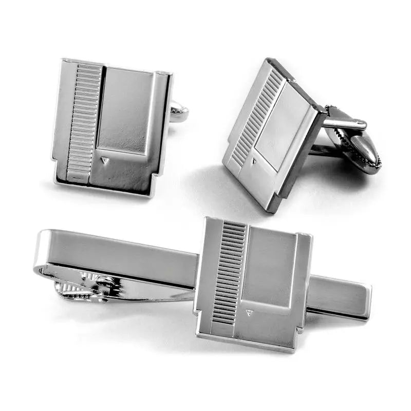 Retro Game Controller Cufflinks, Classic NES Gaming Tie Clip, Men'S JeIntroducing our Retro Gaming Controller Cufflinks and Tie Clip Sets, a nostalgic accessory for gamers and retro enthusiasts alike! Whether you're gearing up for a foNovaCartNovacartRetro Game Controller